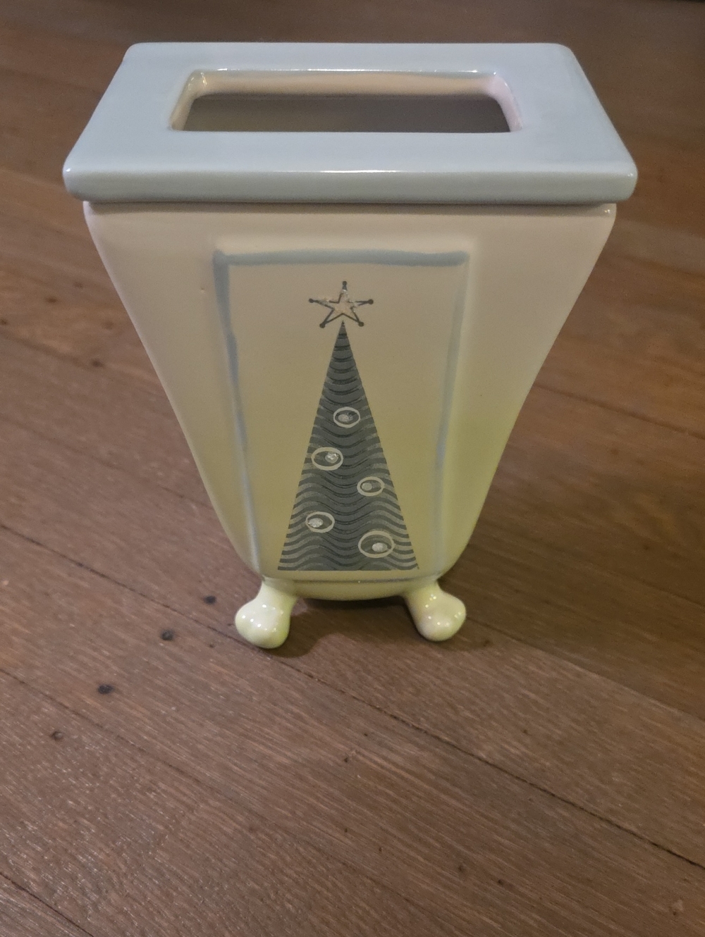 GAC Vintage 2000 Christmas Tree Footed Vase/ Holiday
